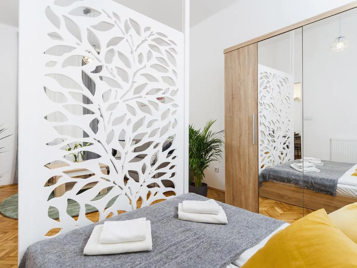 Image 1 of 1 Bedroom Apartment – Starowiślna 54