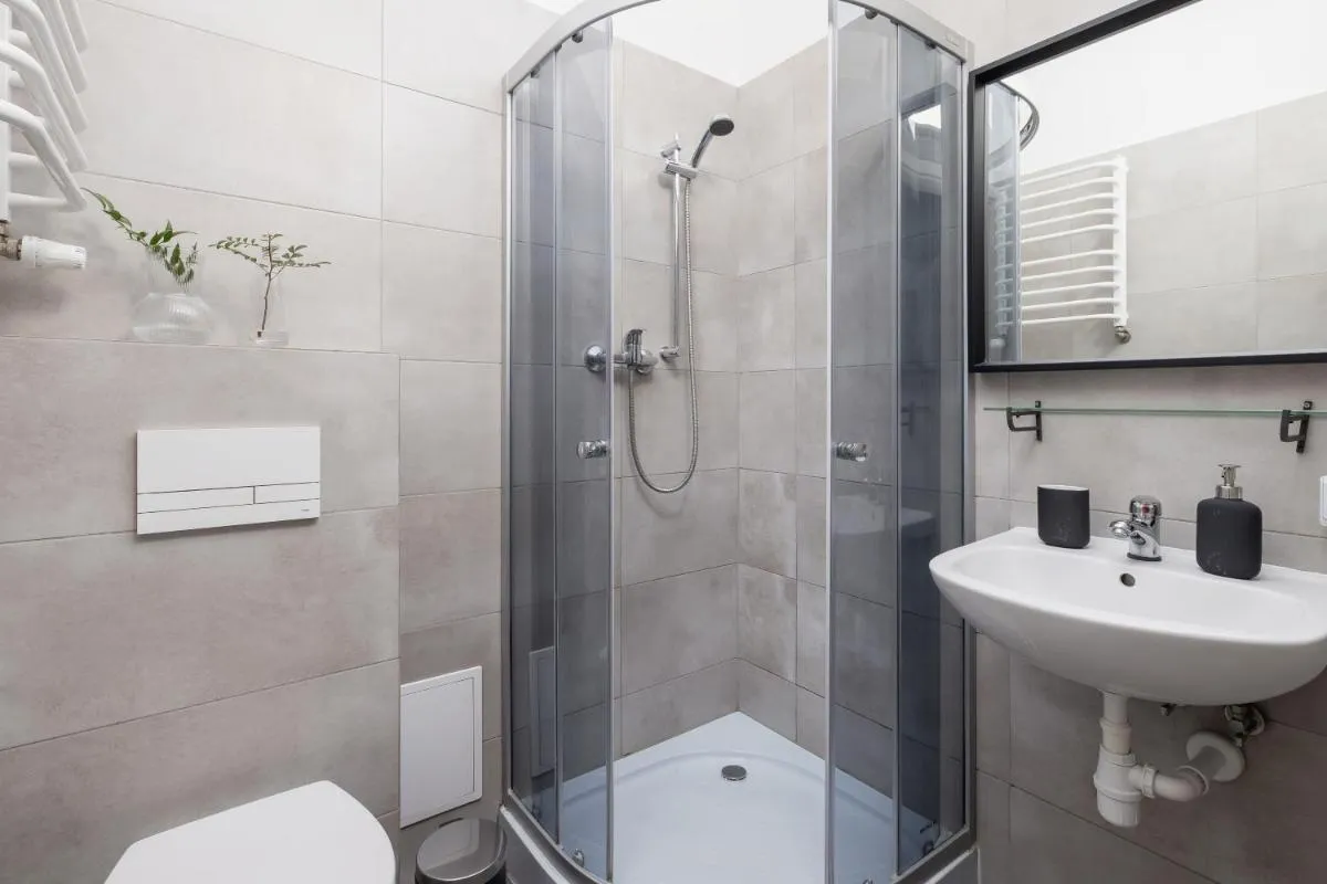 Image 2 of 1-Bedroom Apartment with Balcony – Długa 65