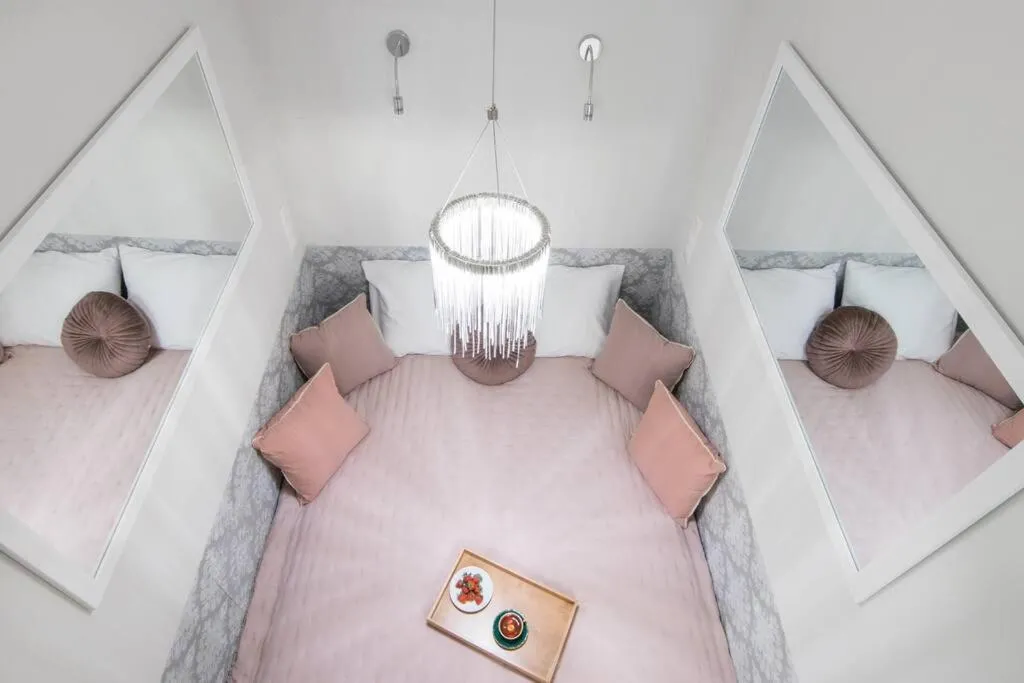 Image 1 of 1 – bedroom Apartment – Plac na Groblach 19