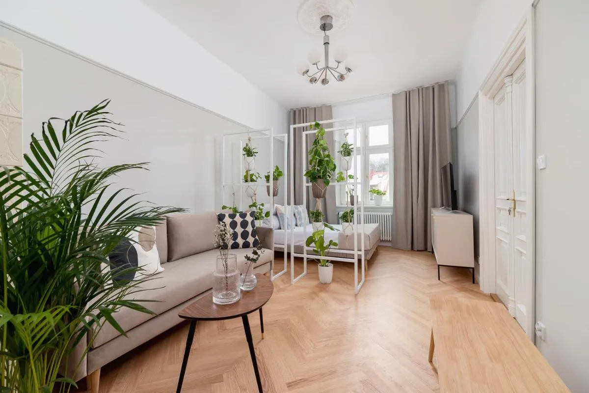 Image 3 of 2 – bedroom Apartment with balcony – Rejtana 10