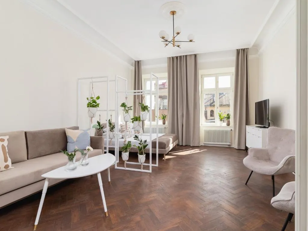 Image of 3 bedroom apartment – Rejtana 10