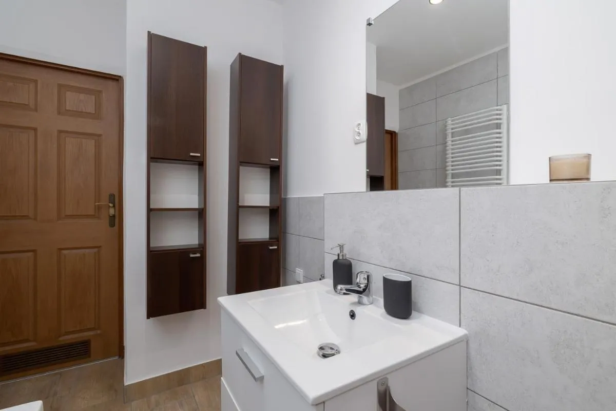 Image 2 of 4 bedroom apartment with a balcony – Prochowa 1