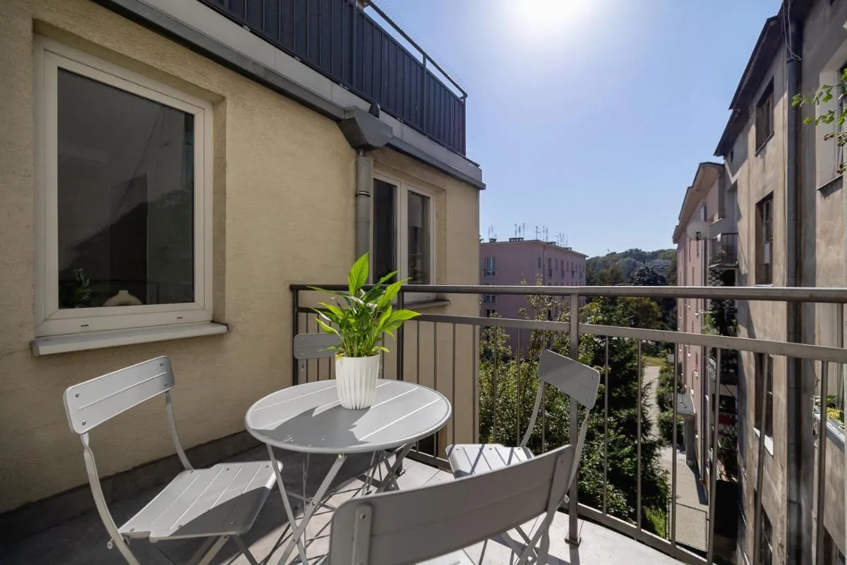 Image 5 of 4 bedroom apartment with a balcony – Prochowa 1