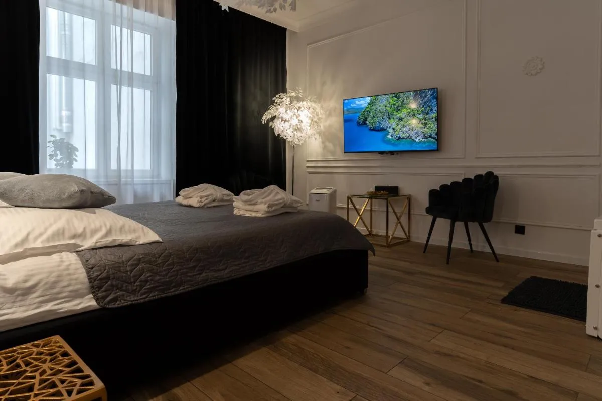 Image 2 of Apartament Shine Prywatne Jacuzzi Starowiślna Kraków