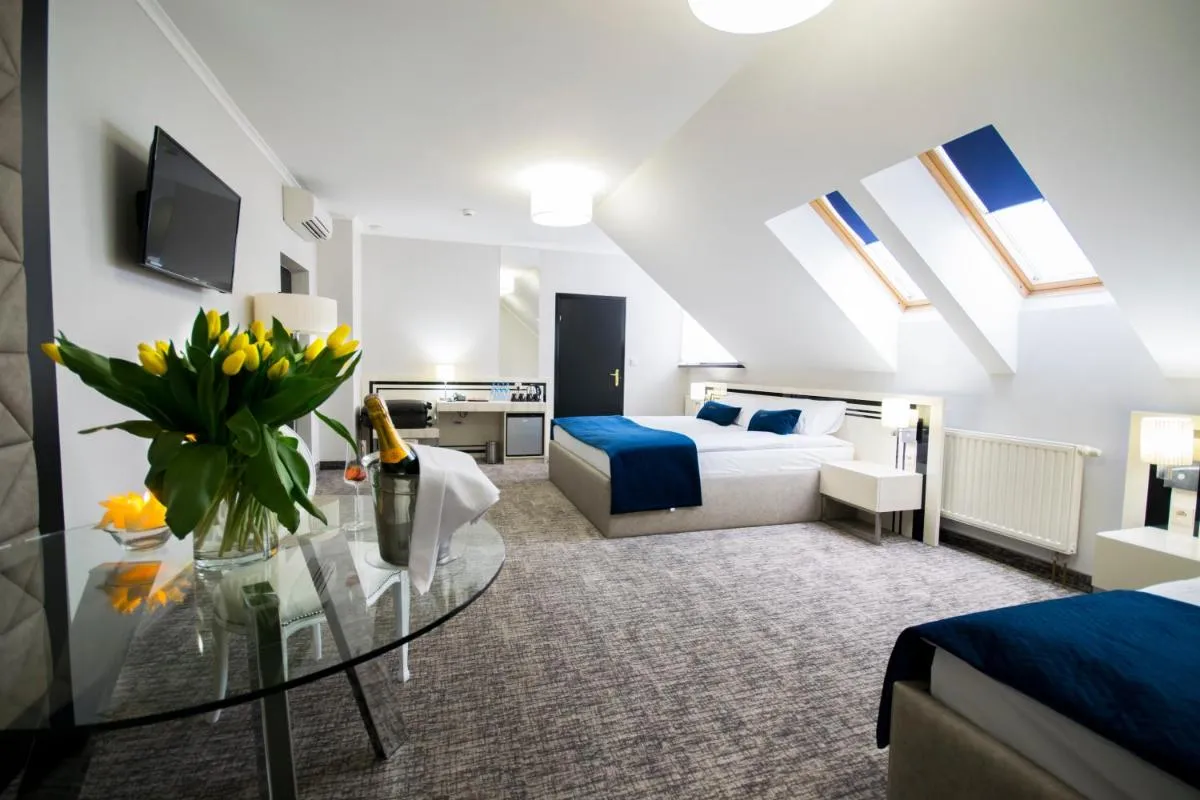 Image 1 of Aparthotel Kontrast