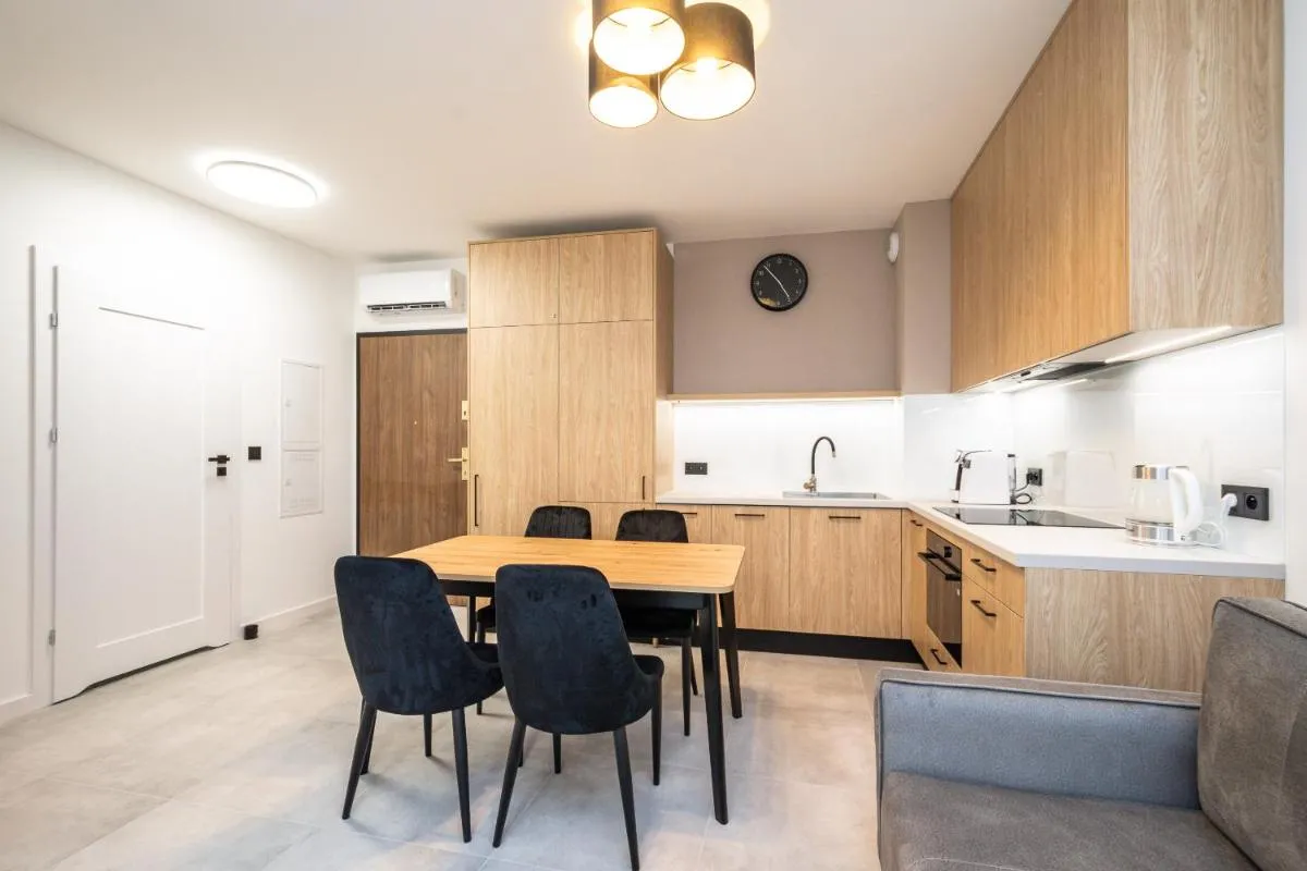 Image 1 of Apollo Apartments Prochowa 6