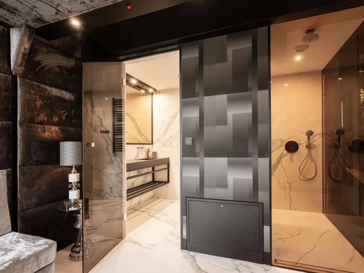 Image 5 of Art Penthouse with Jacuzzi – Krakow Center