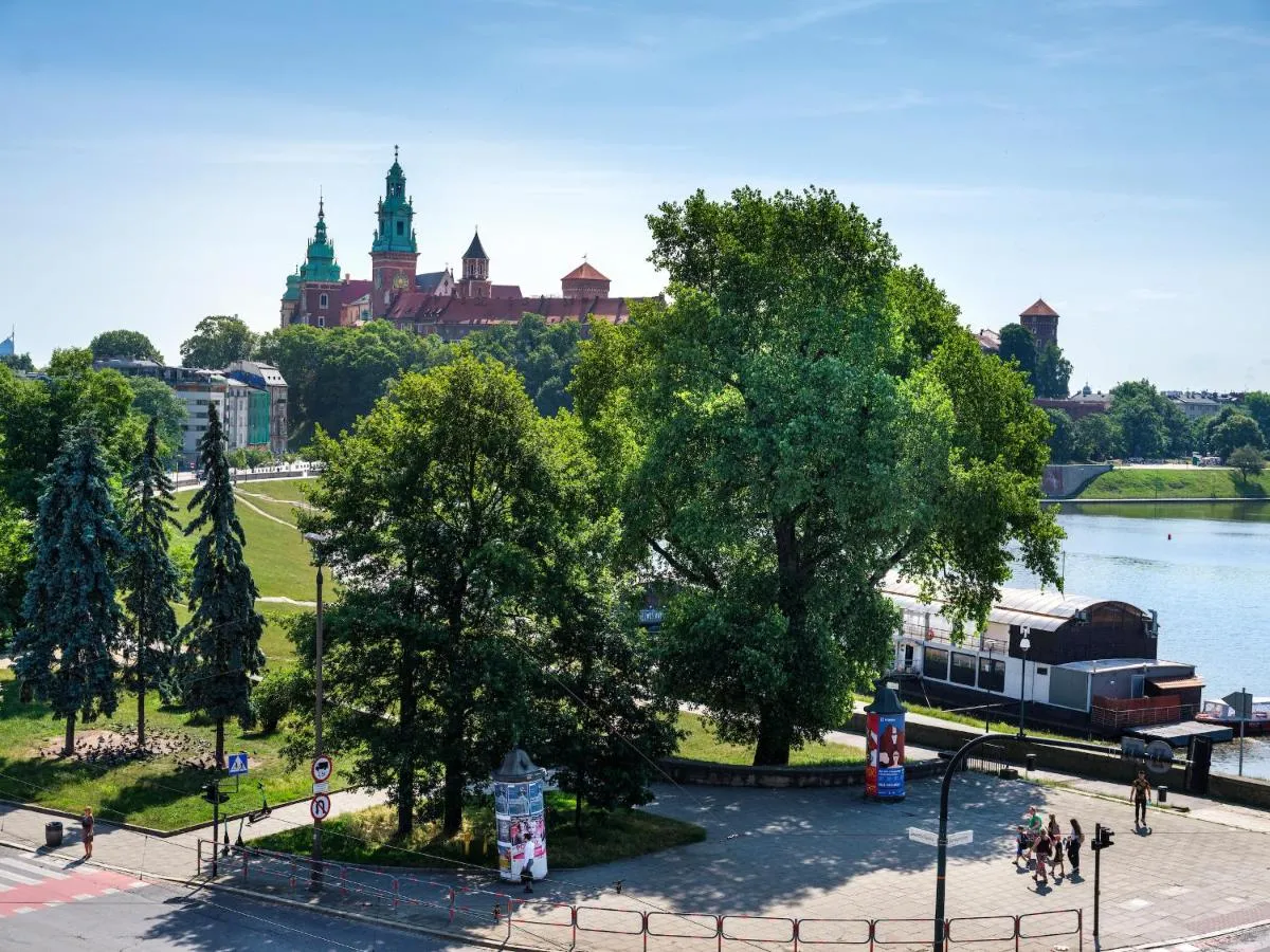 Image 5 of Castle View Apartments by Tyzenhauz