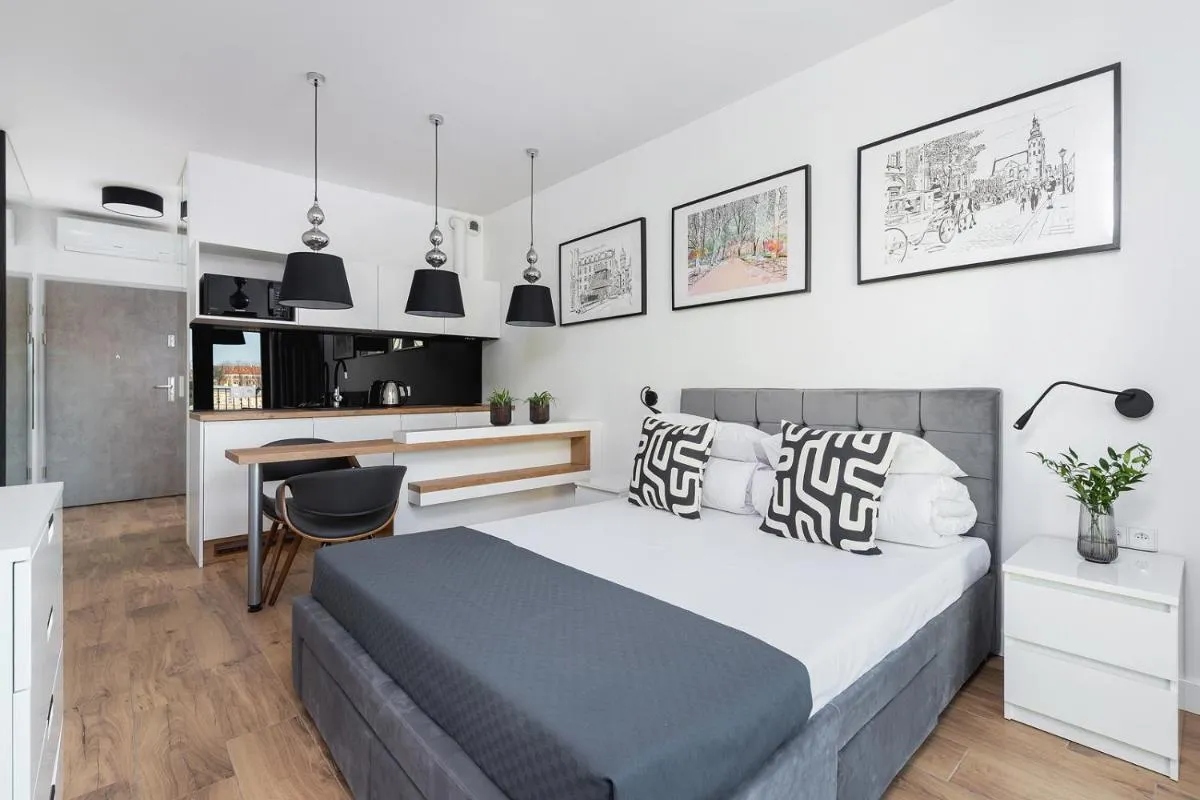 Image 2 of Cozy studio with a balcony – Rajska 3 street