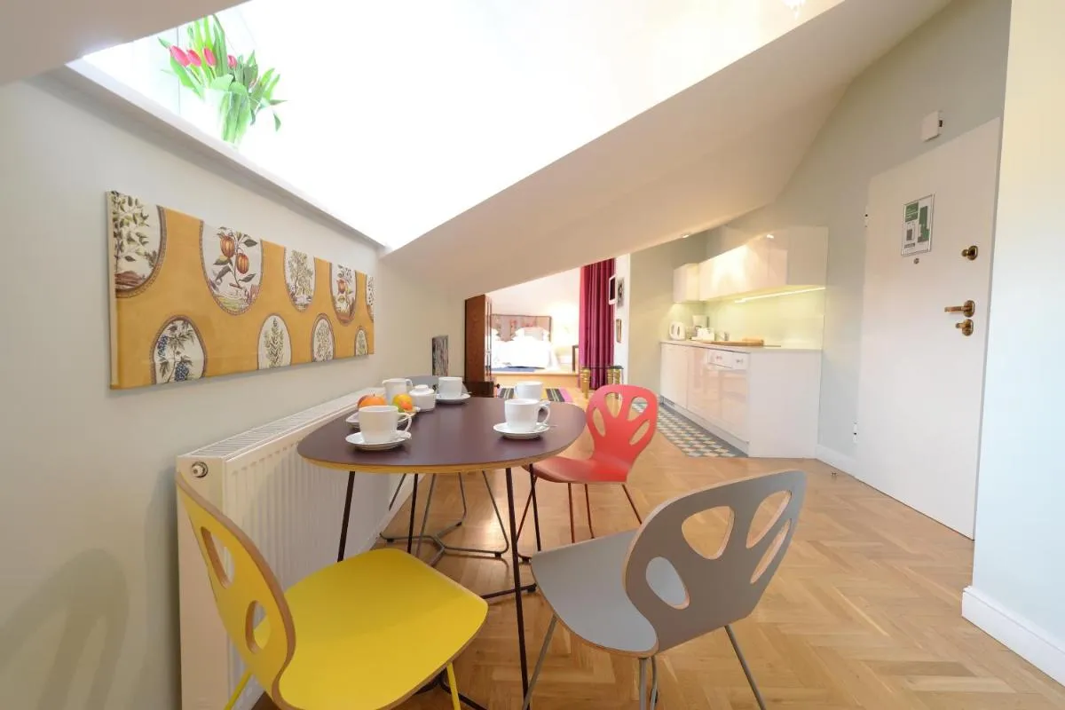 Image 3 of Crystal Suites Chez Helena