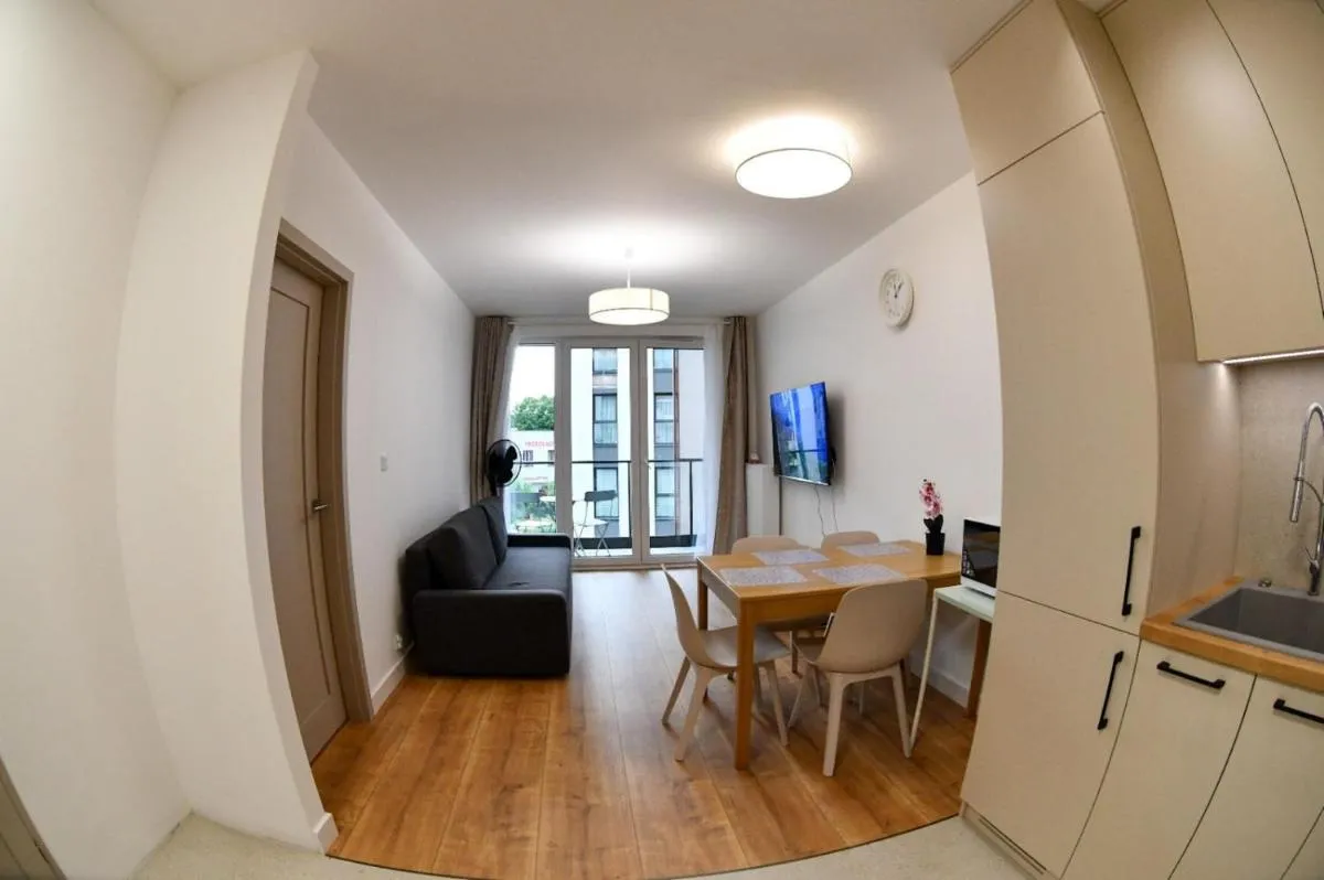 Image 2 of Elegant Two-Room Apartment, City Center, Balcony