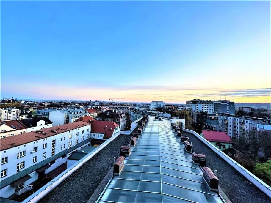 Image 6 of Exclusive PENTHOUSE near CityCenter 120m2 +NETFLIX
