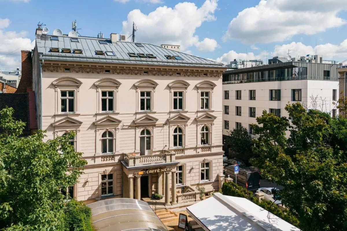Image 1 of Garden Palace – LoftAffair Collection