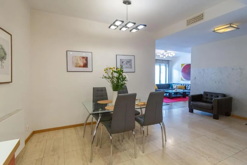 Image 2 of Haven, 2-bedroom apartment w/underground parking!