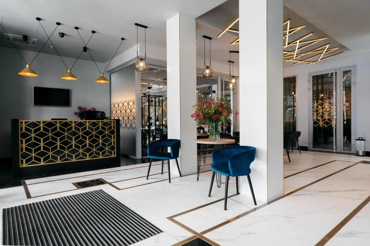 Image 3 of Hotel Apis