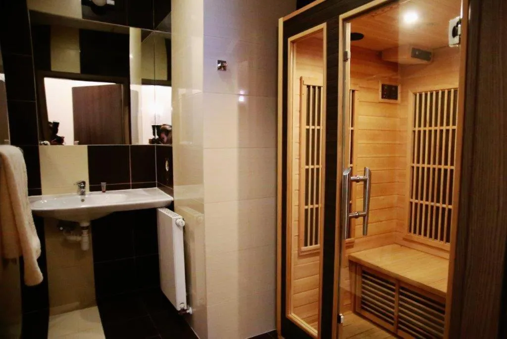 Image 2 of Hotel Centrum Business