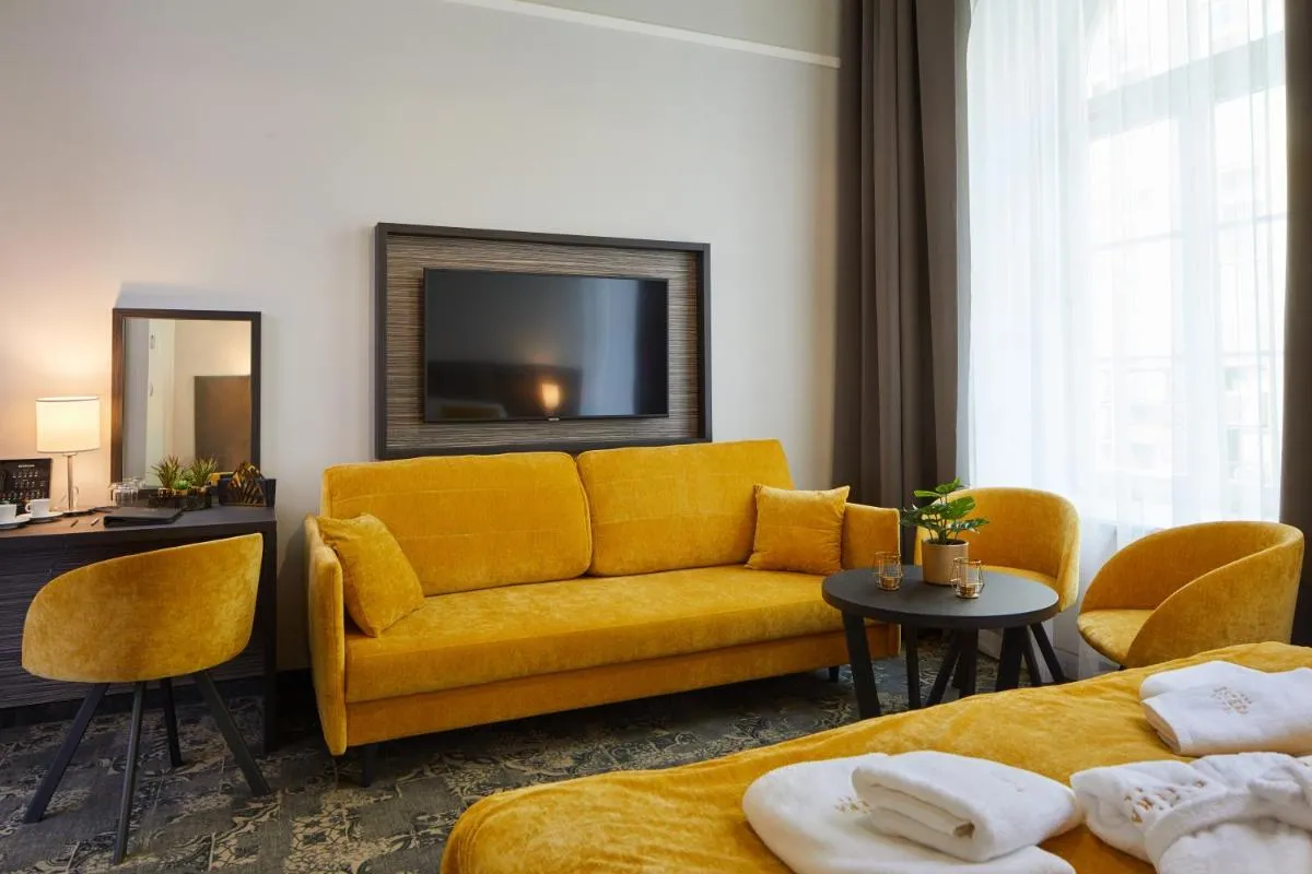 Image 3 of Hotel Estera