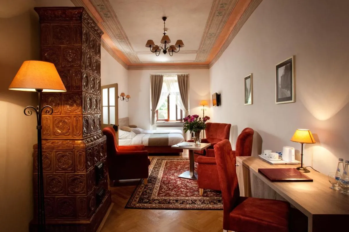 Image 3 of Hotel Santi