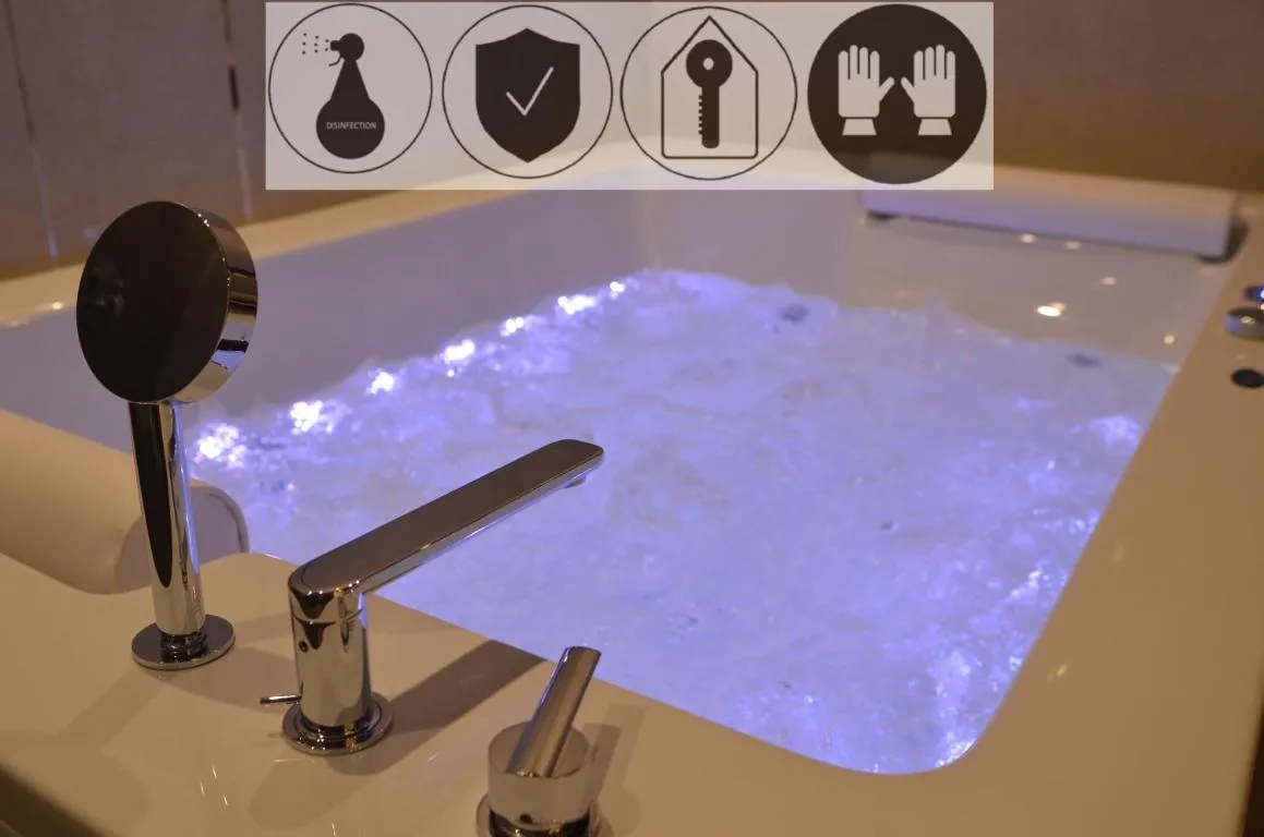 Image of Jacuzzi Apartments