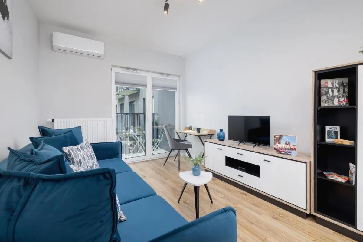 Image 3 of Kiełkowskiego Modern & Comfy Apartment with Balcony Cracow by Noclegi Renters