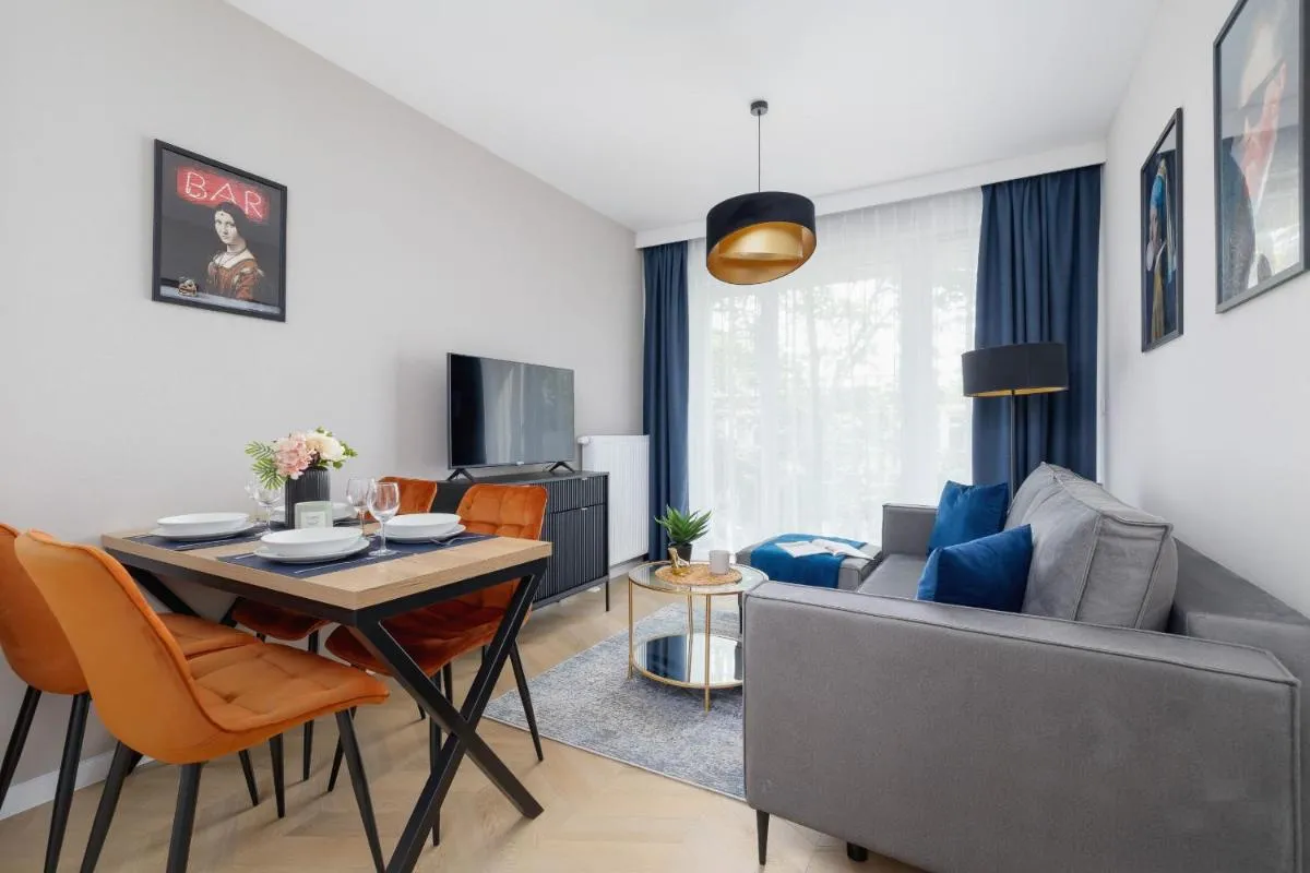 Image 5 of Klimatyzowany Apartament w Centrum Krakowa z Parkingiem i Biurkiem by Renters Prestige