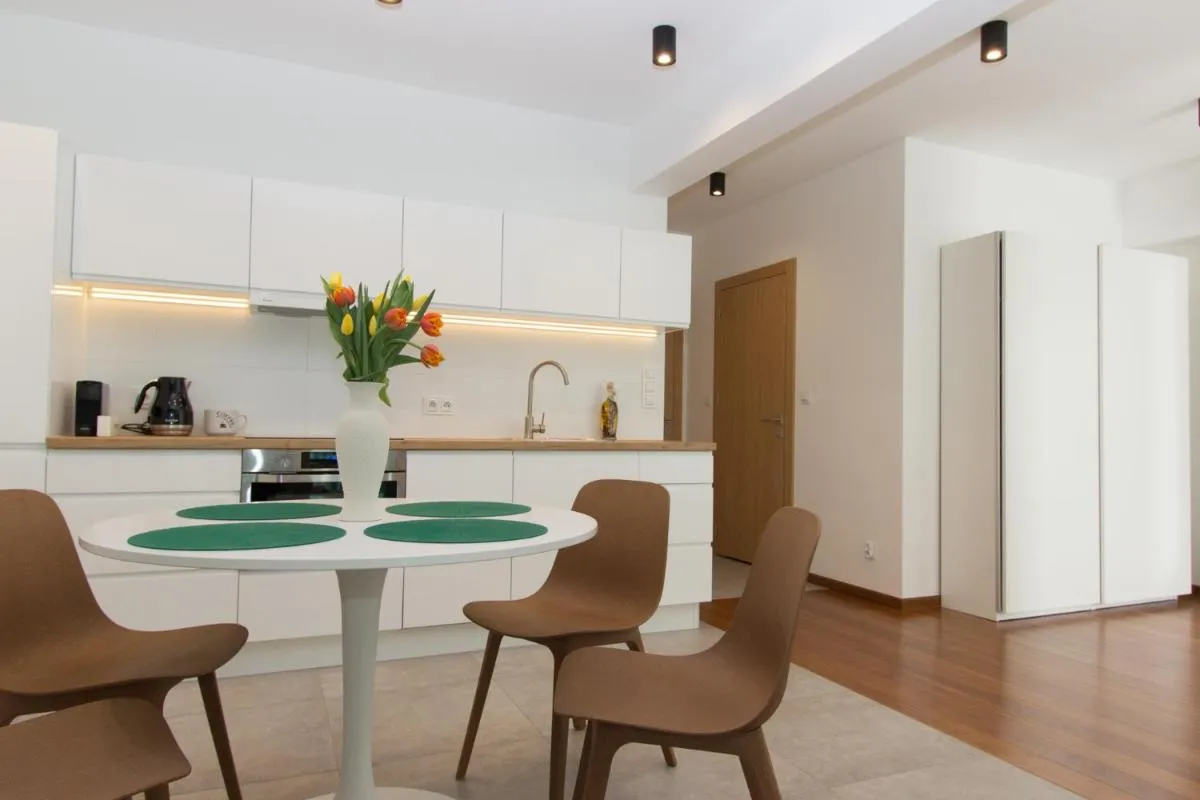 Image 6 of Lenzo Apartments