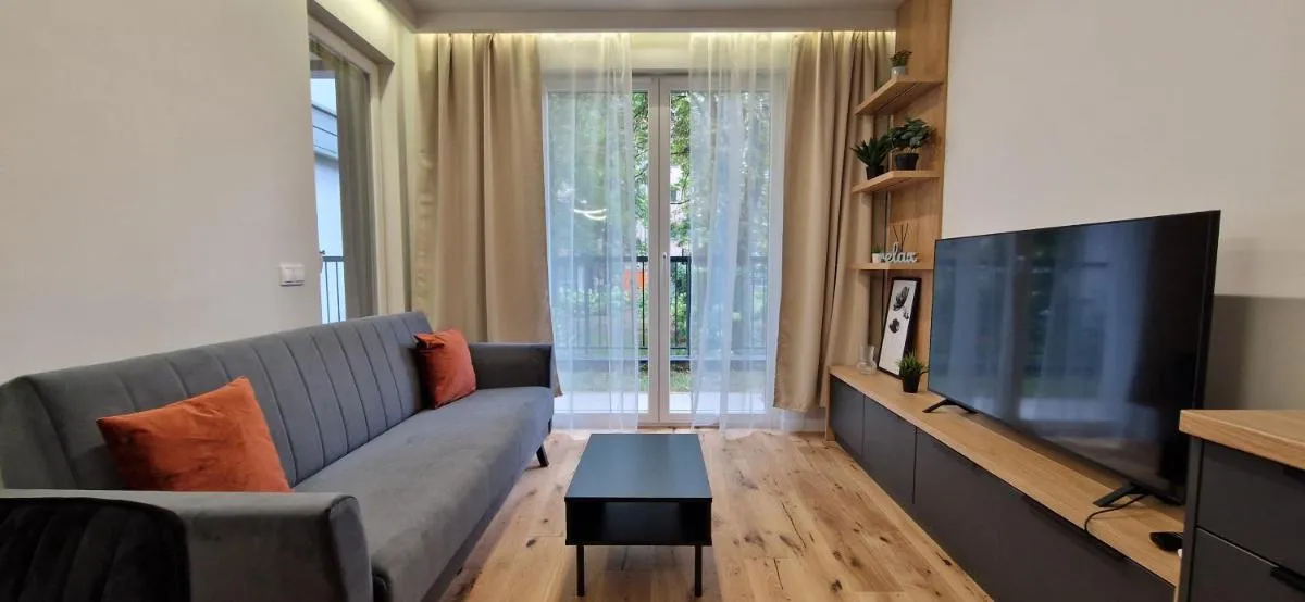 Image 4 of Luxury Modern Apartment CityBeat#11