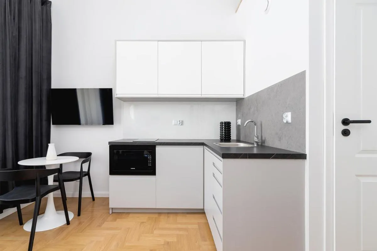 Image 6 of Main Square – Modern Apartment – 7 Gertrudy street