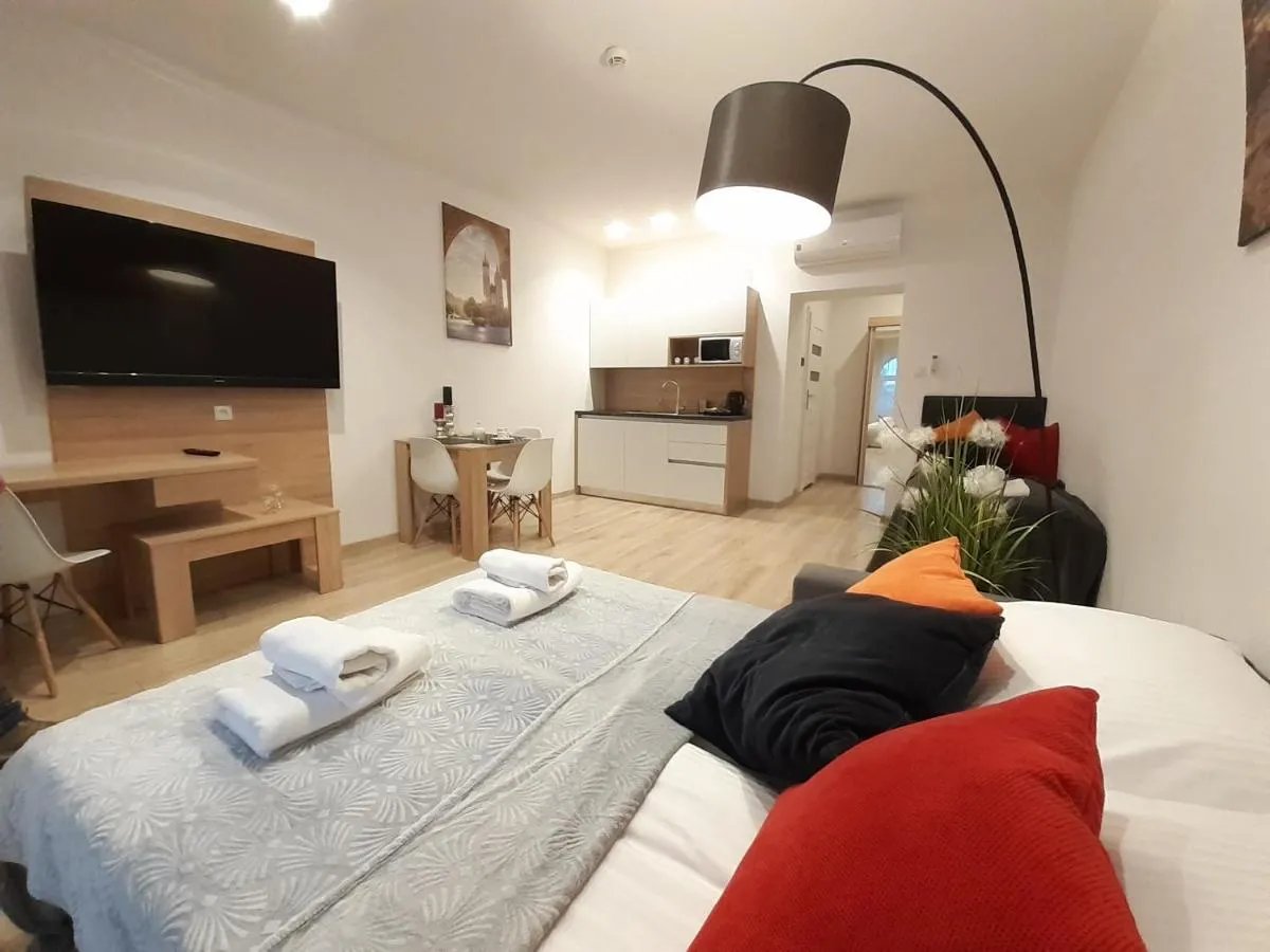Image 1 of Old Town Apartments – Bosacka Str 34