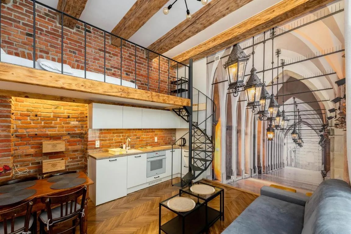 Image of Old Town Modern Studio with Mezzanine