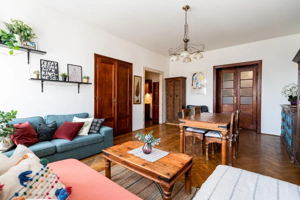 Image 3 of Old Town Retro Apartment