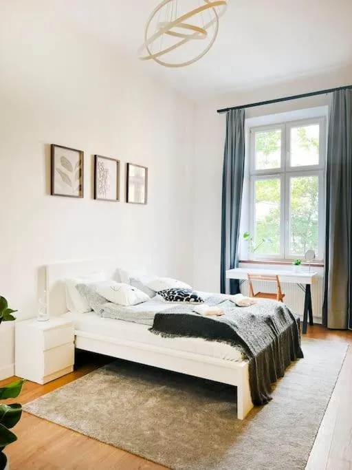 Image 3 of Piękny Apartament w Sercu Krakowa dla 8 osób