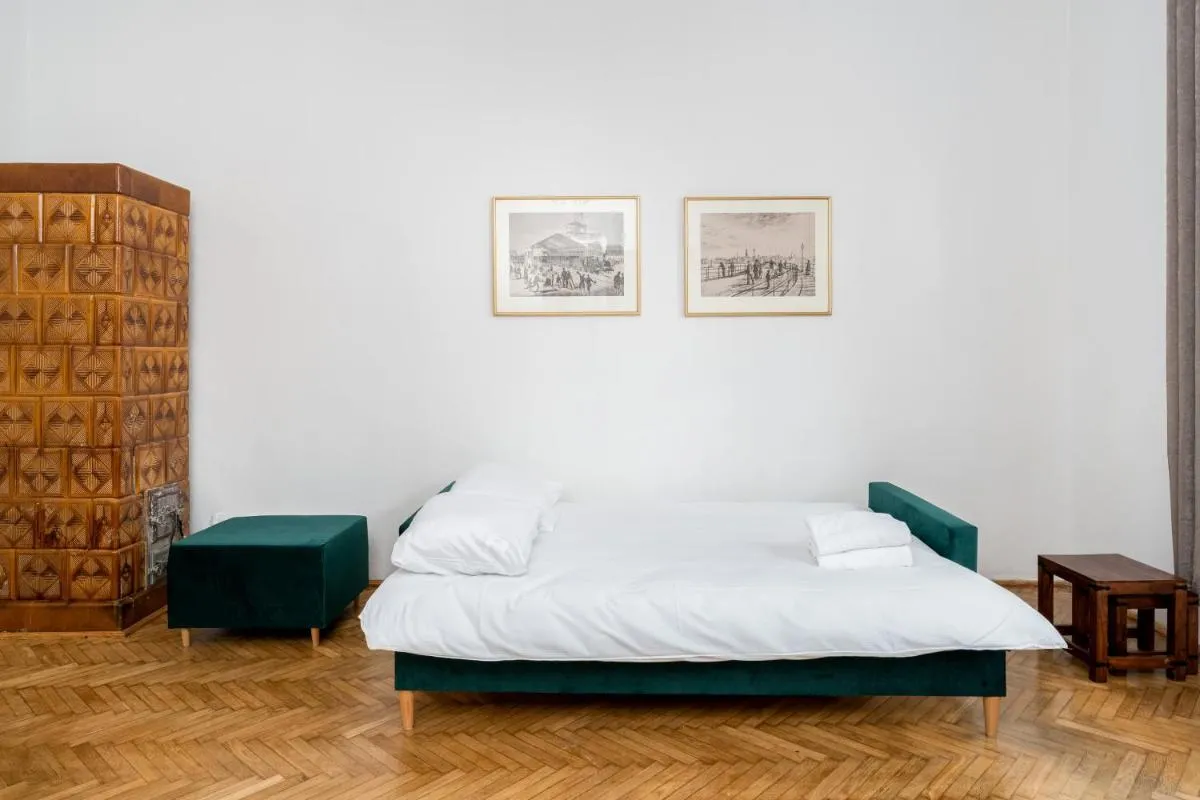 Image 1 of Planty Nowackiego Chic Apartment