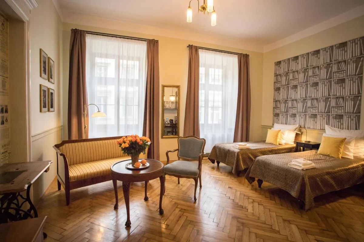 Image 1 of Scharffenberg Apartments Main Square