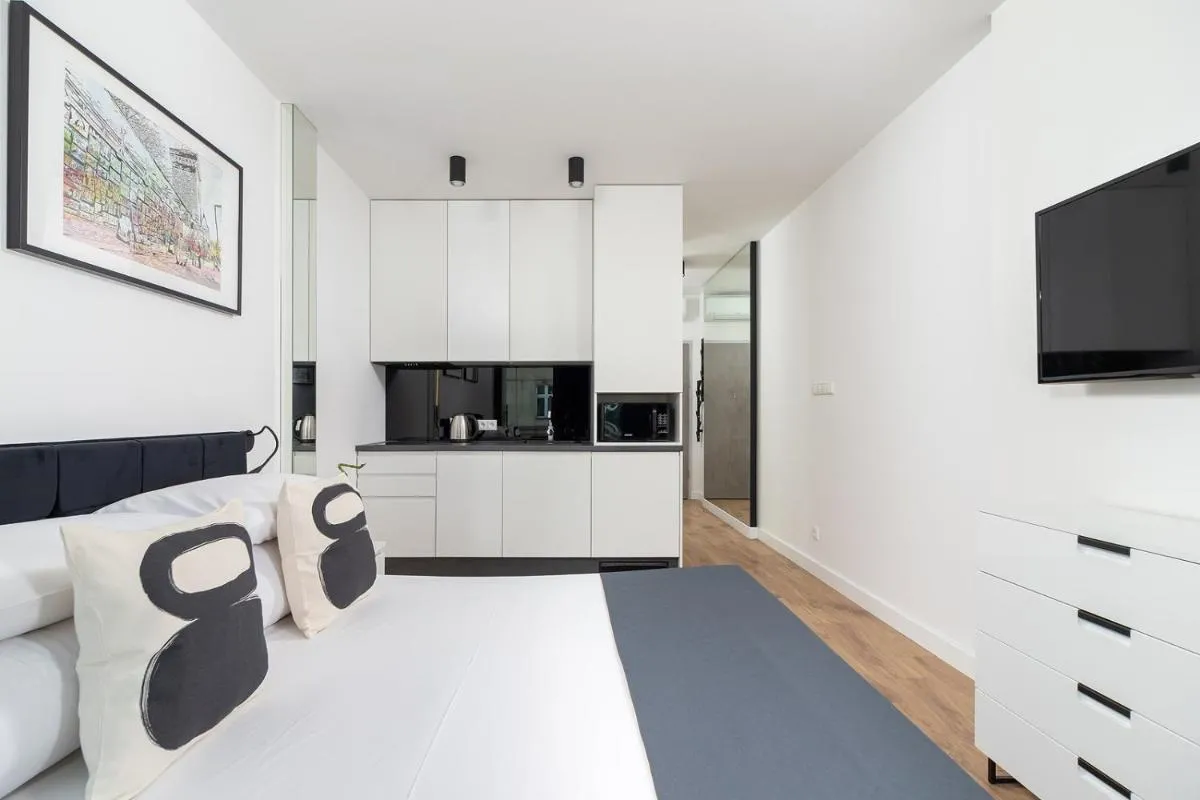 Image 3 of Studio for two with a balcony – Rajska 3 street