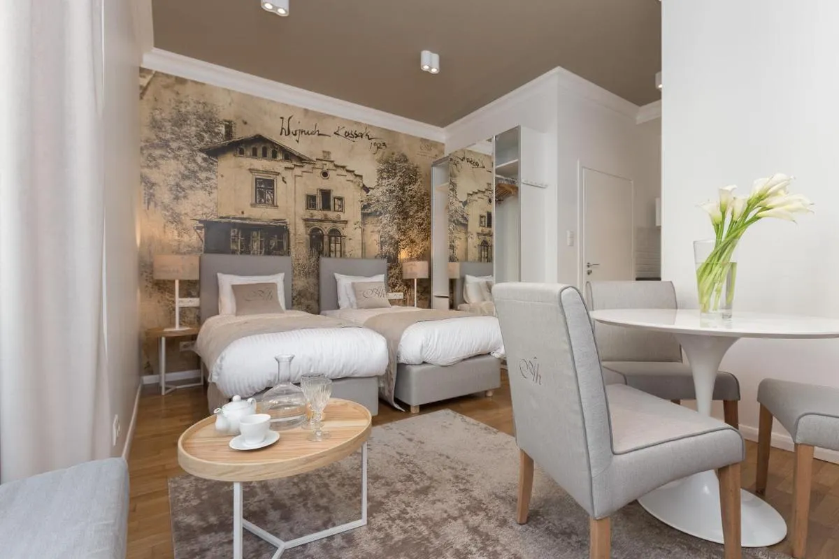 Image 2 of AVANTI Home