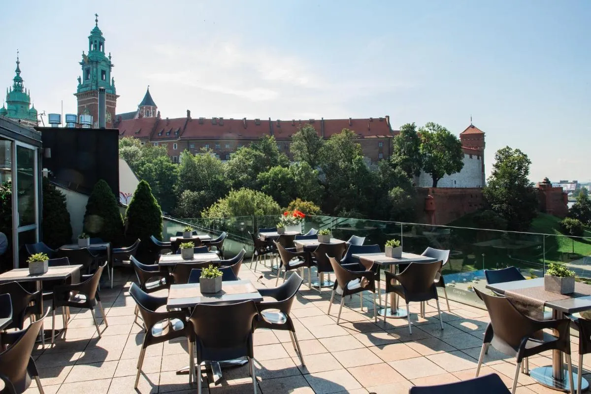 Image 5 of Alpari Wawel