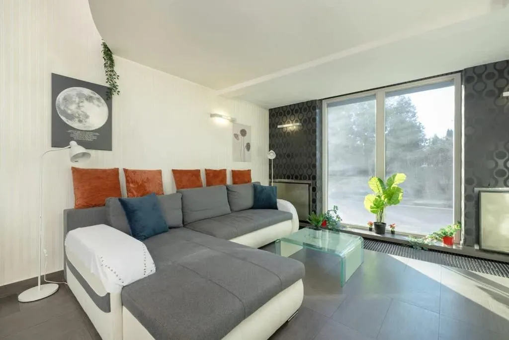 Image of Apartament Przyszłości z dwiema sypialniami w Krakowie by Noclegi Renters