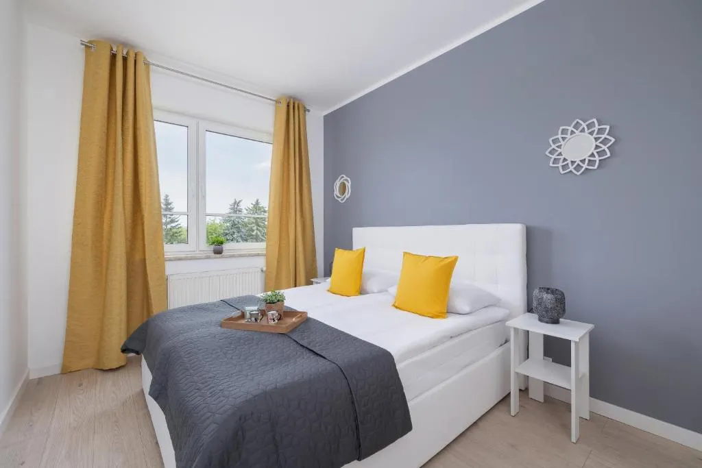 Image of Apartament Rodzinny z 2 Sypialniami & Klimatyzacja by Noclegi Renters