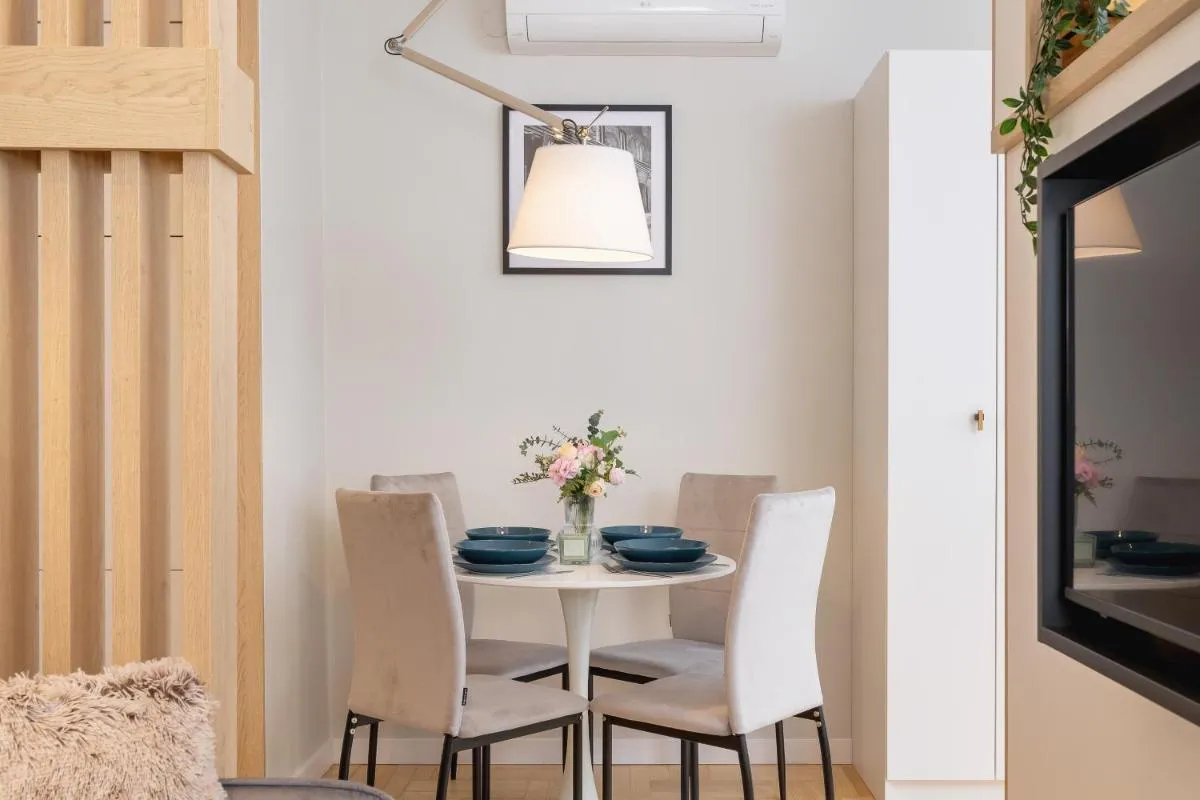 Image 2 of Apartamenty Warszauera z Klimatyzacją na Krakowskim Kazimierzu by Noclegi Renters