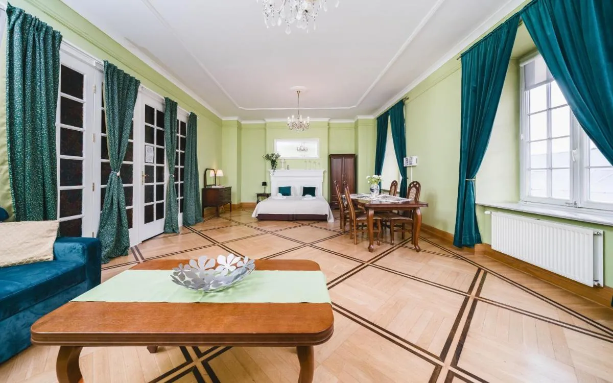 Image 1 of Apartamenty w Pałacu Pod Baranami