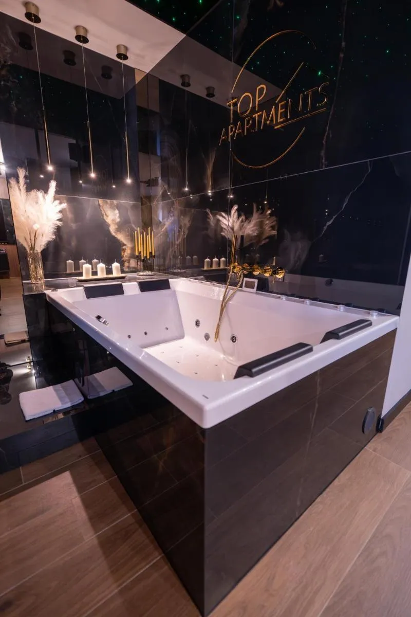 Image 3 of Apartament z jacuzzi, Wiślane Tarasy