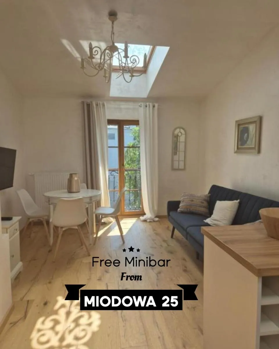 Image 3 of Aparthotel Miodowa 25