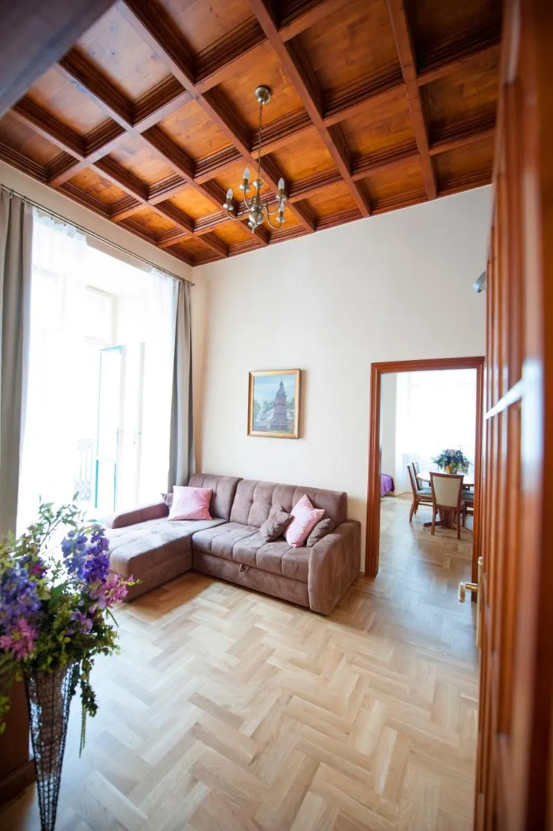 Image 4 of Apartments Roman