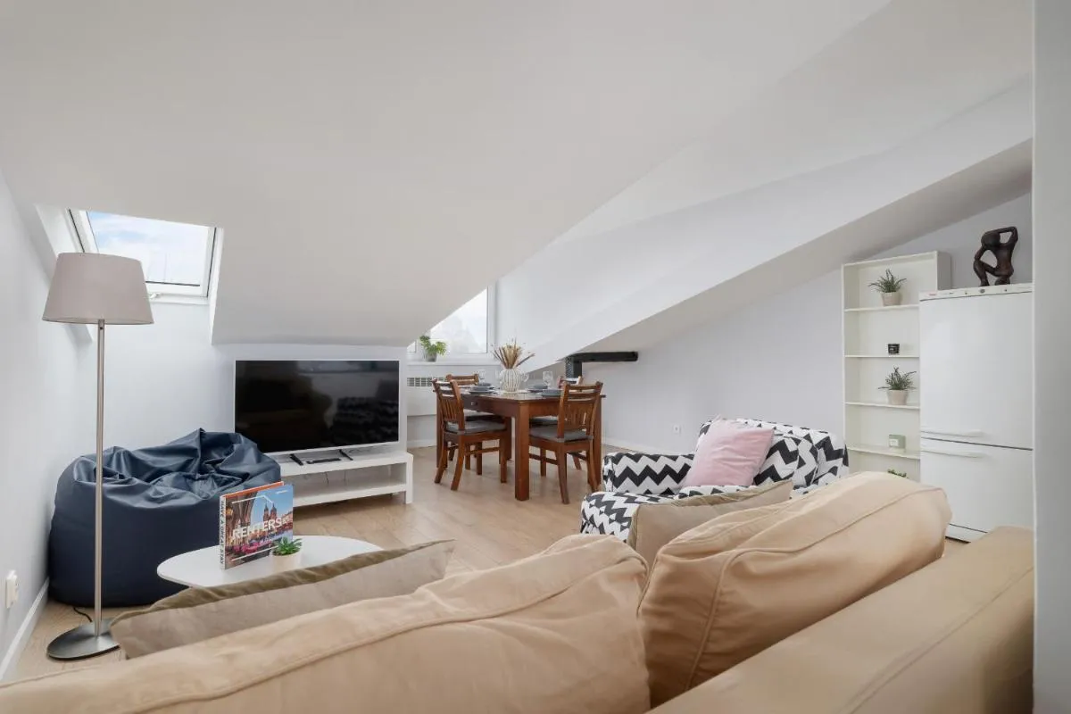 Image 6 of Apartment with 2 Bedrooms and Desks in the Center of Cracow by Noclegi Renters