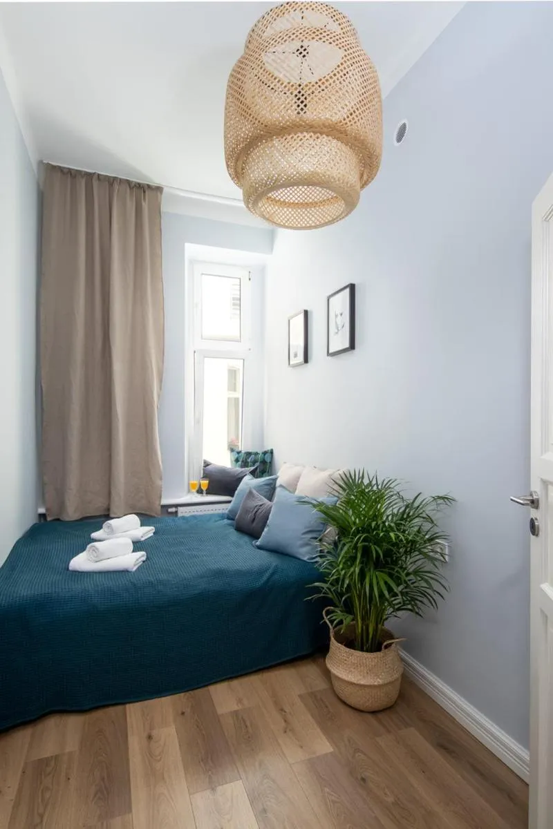 Image 5 of Barbacan Suites – Old Town Apartments – by Upstairs