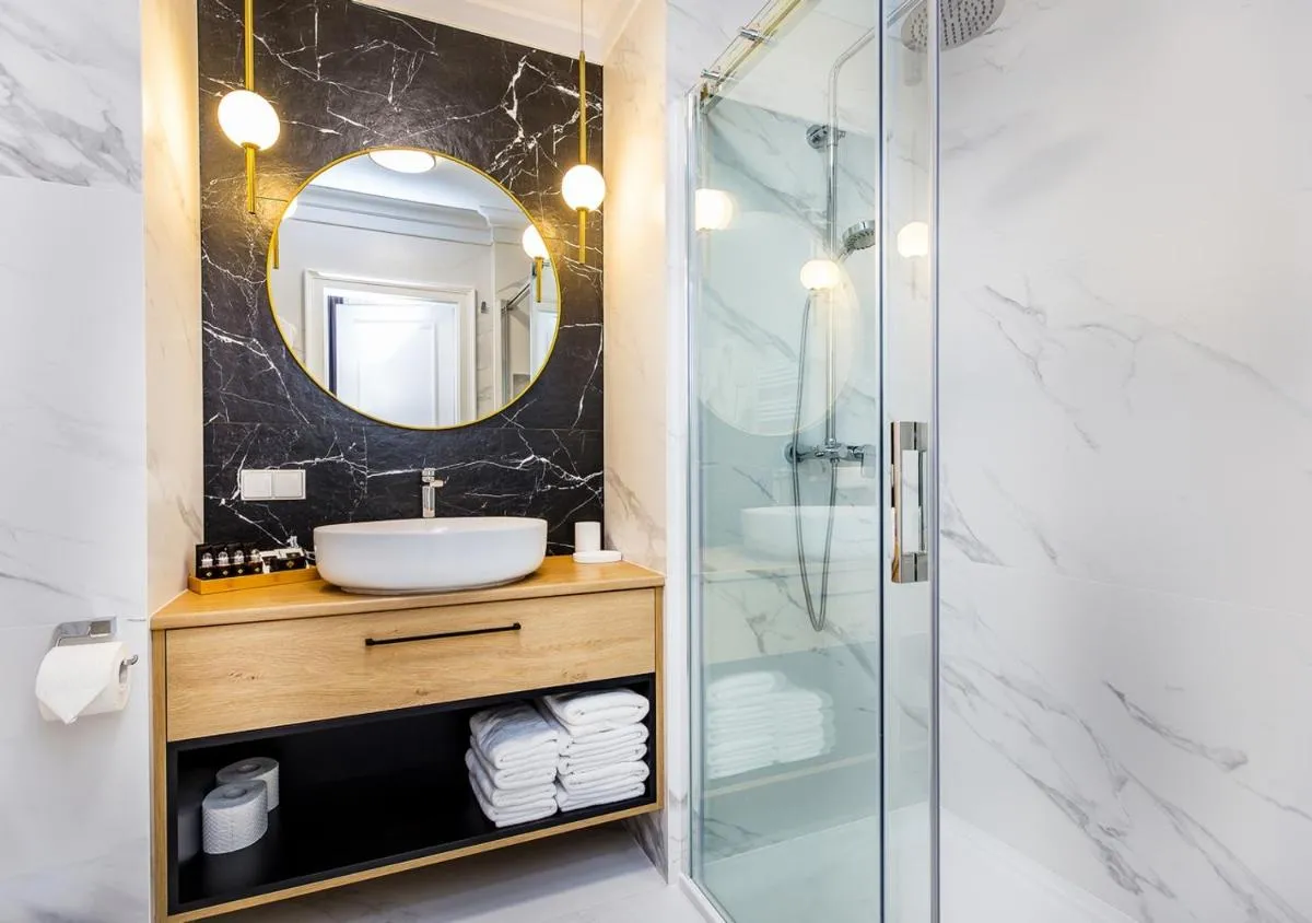 Image 2 of Bentis Luxury Apartments