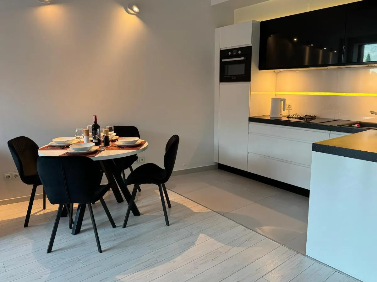 Image 2 of Black&White Angel Apartment