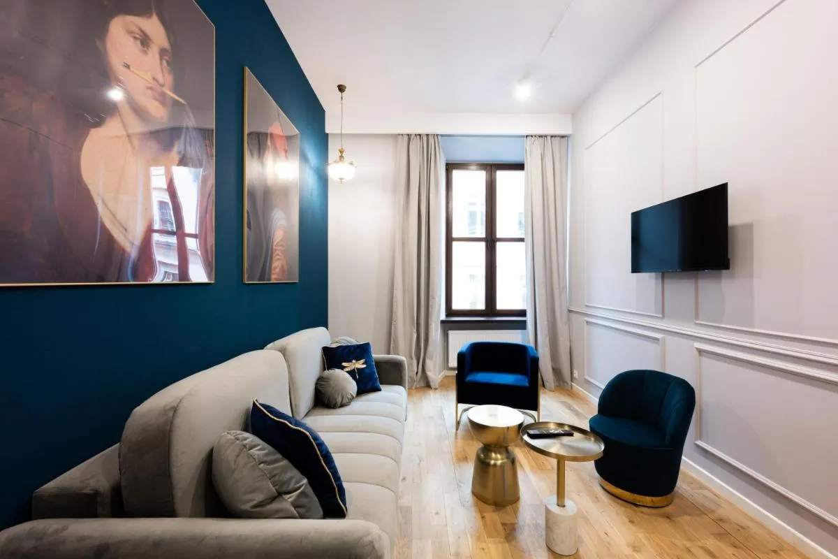 Image 4 of Bracka Main Square Apartments