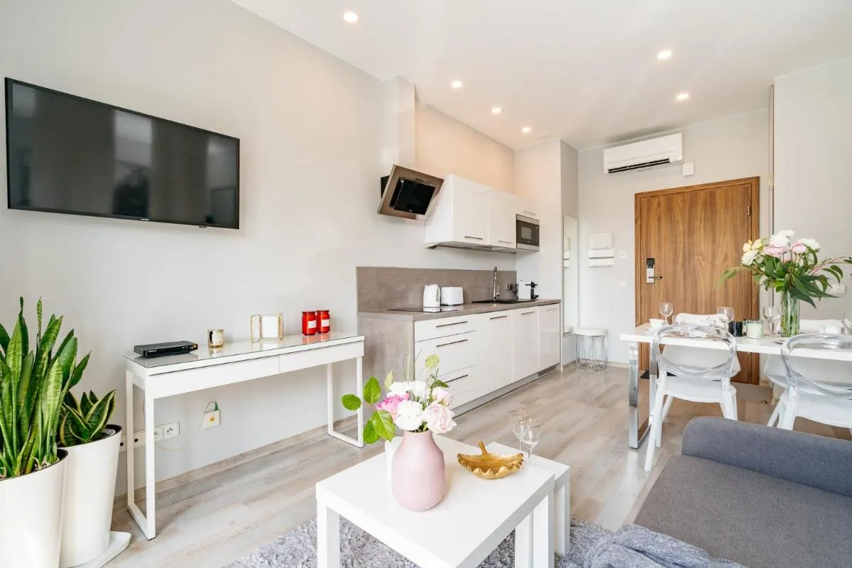 Image 6 of Bright Apartments – LoftAffair